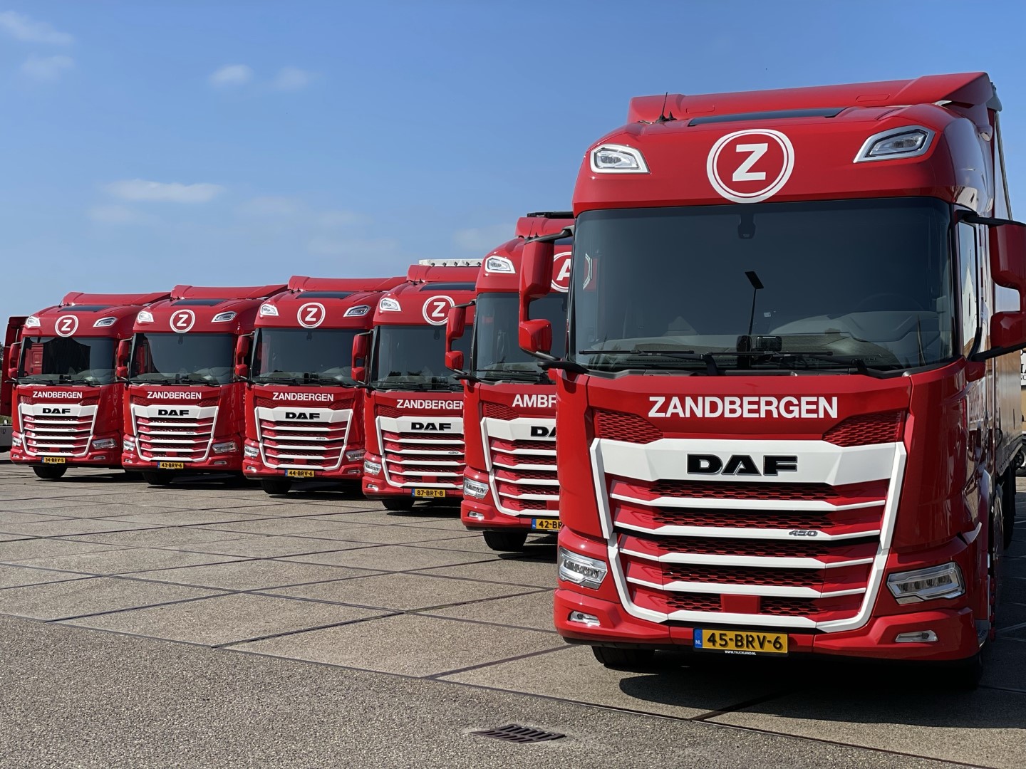 Nieuwe Generatie DAF XF Trucks Voor Zandbergen