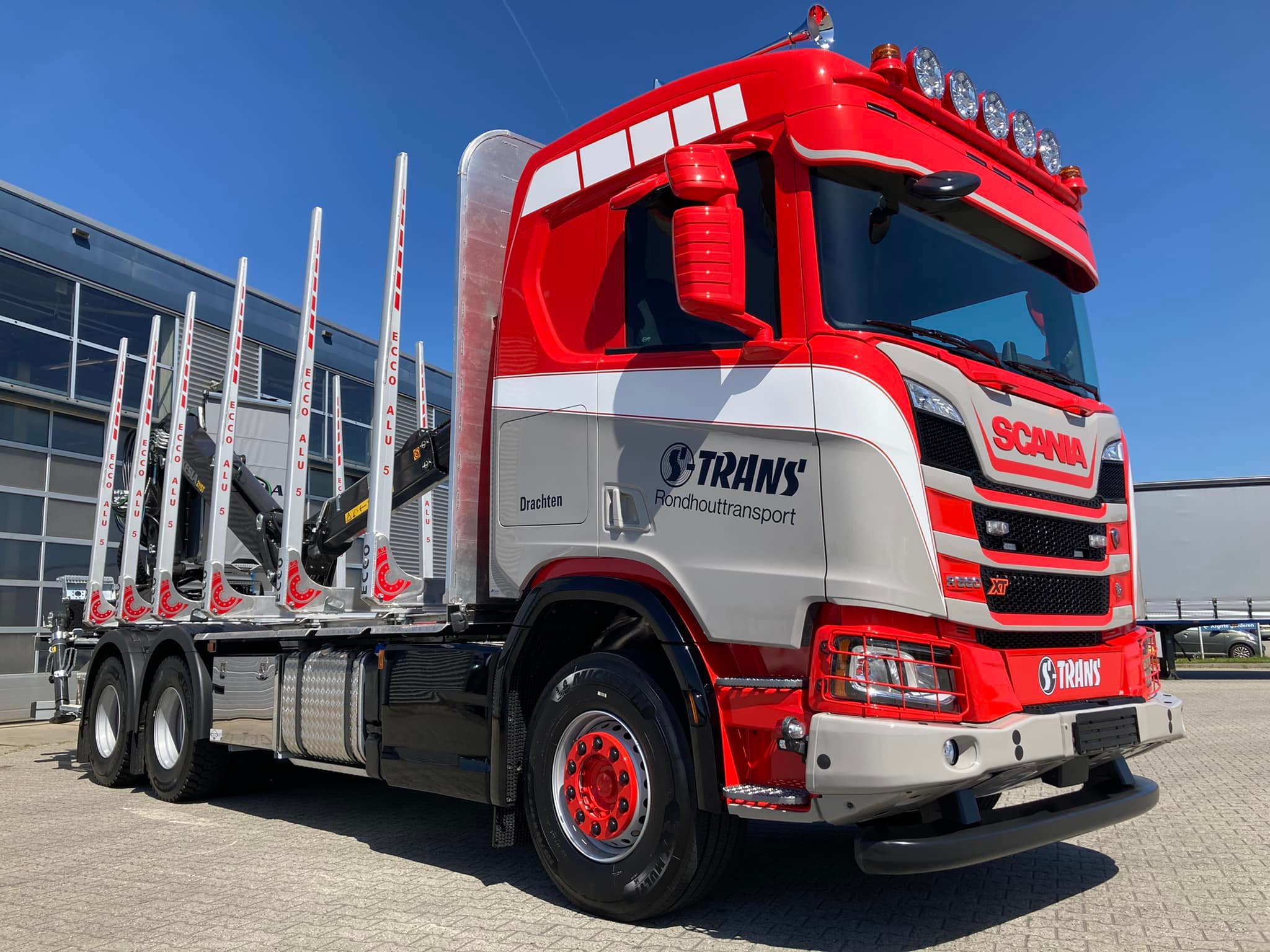 Scania R660 XT S-Trans op Truckshow Burdaard