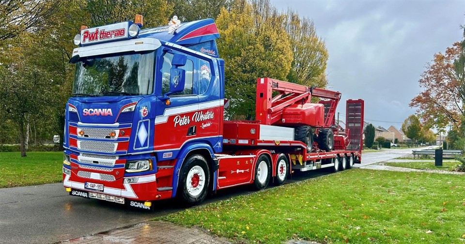 PWT Transport kiest voor Broshuis trailers
