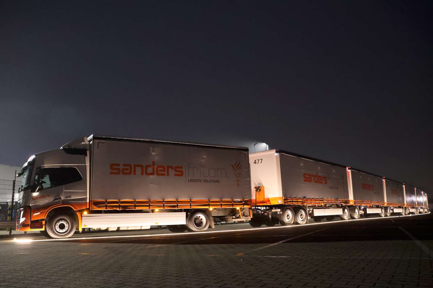 114 meter RoadTrain bij Sanders|Fritom