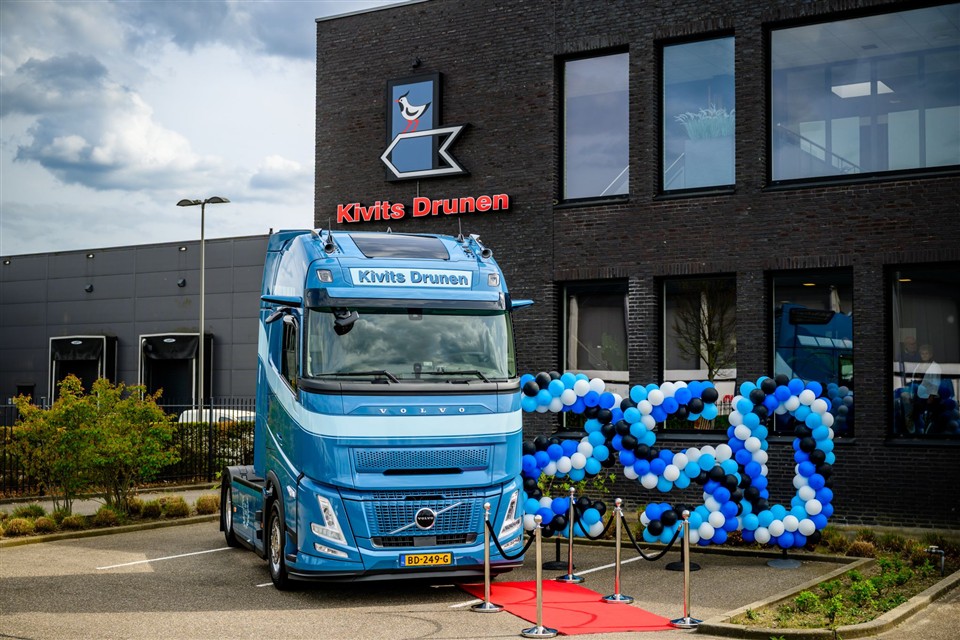 250ste vrachtwagen voor Kivits Drunen