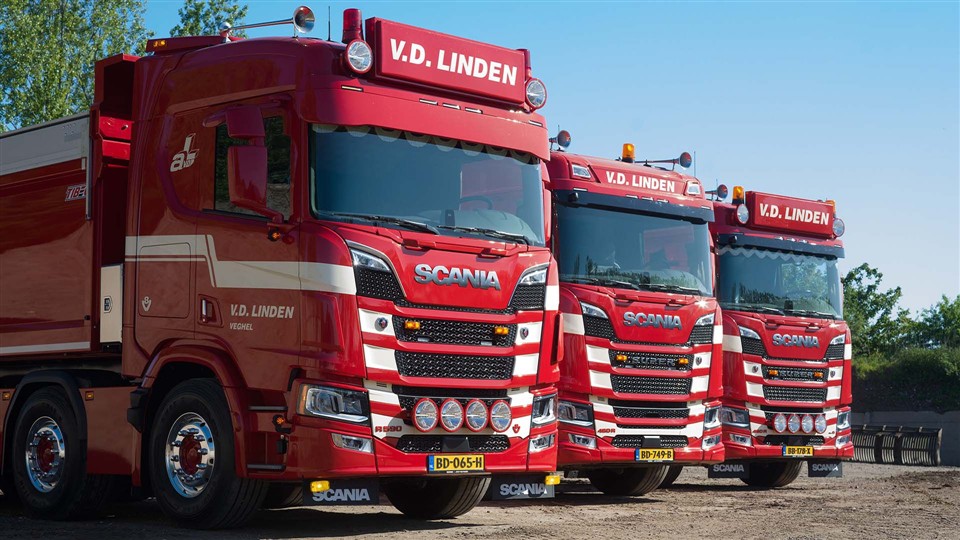 Scania trio versterkt Van der Linden Grondwerken