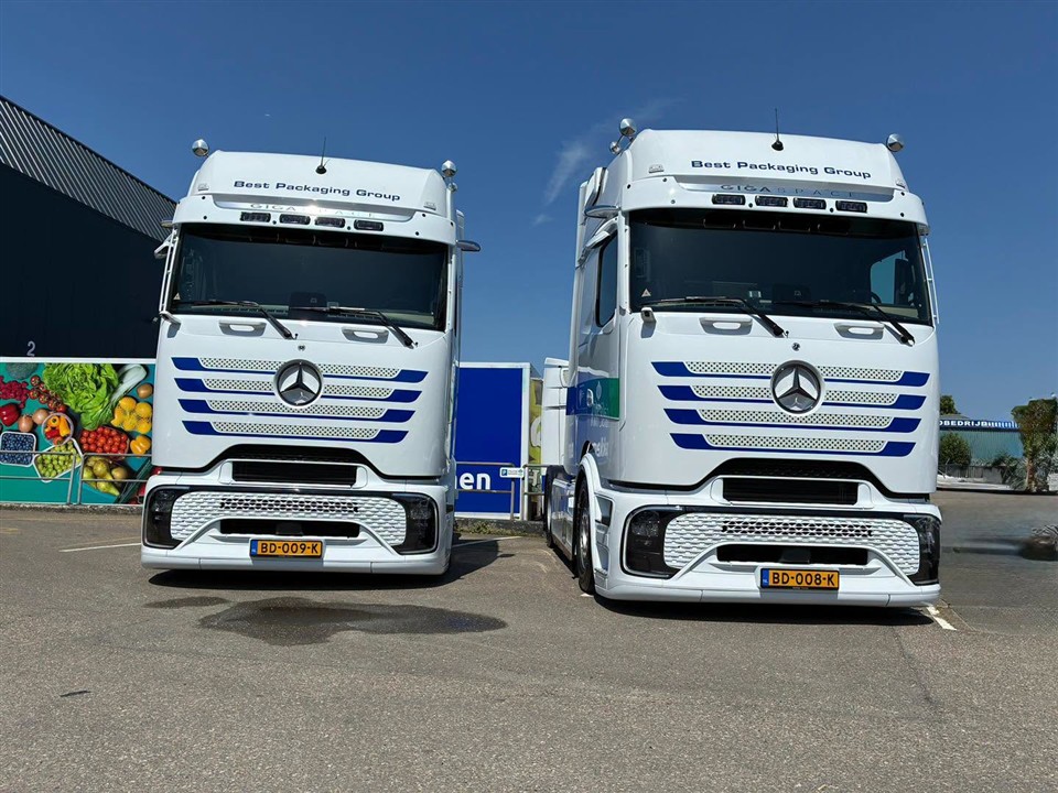 Bij Argos Packaging heeft de Actros gewoon een grille