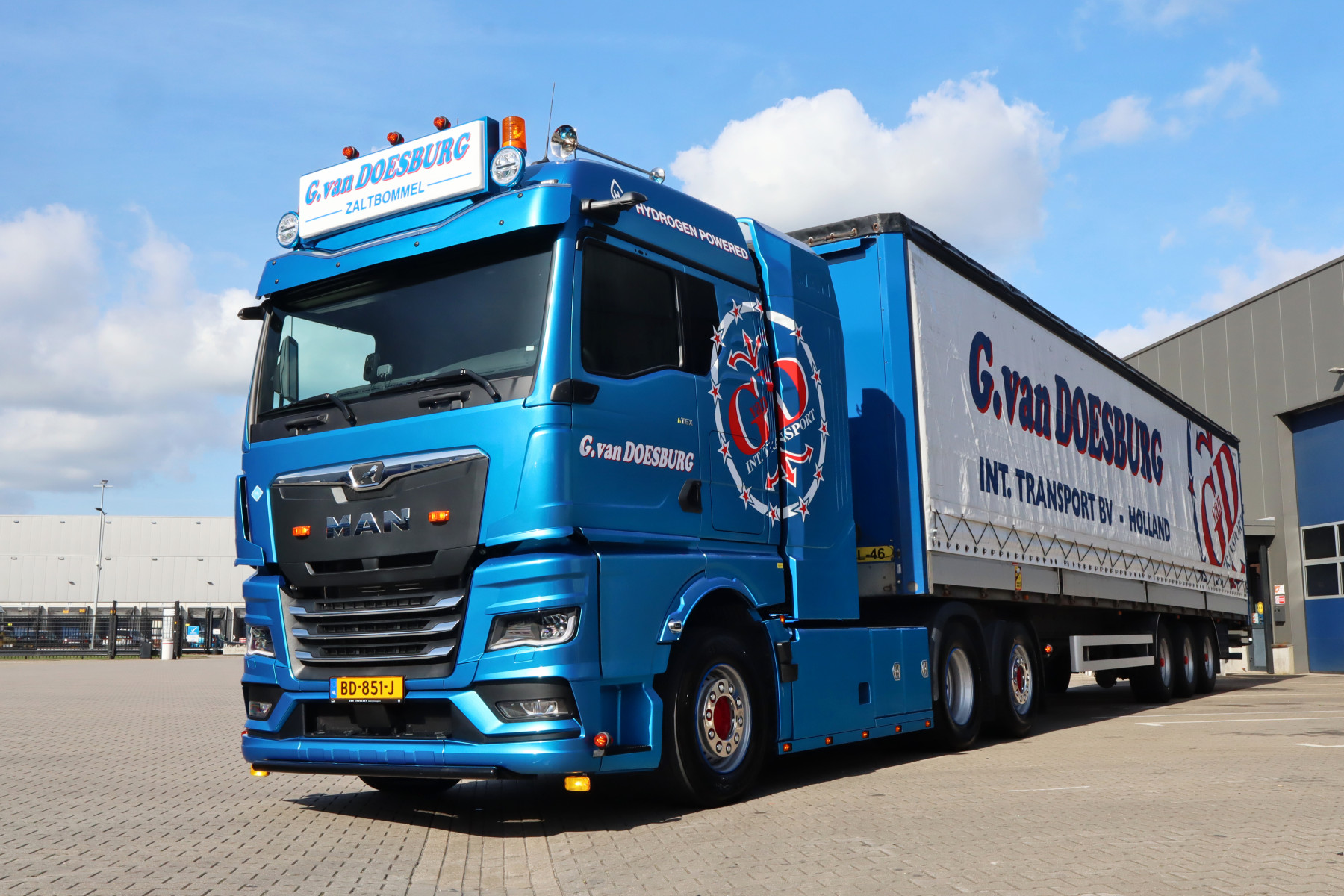 MAN hTGX op waterstof voor G. van Doesburg