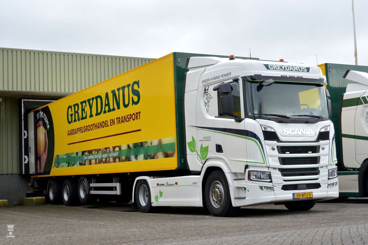 Scania R360 Hybride voor Greydanus Heerenveen