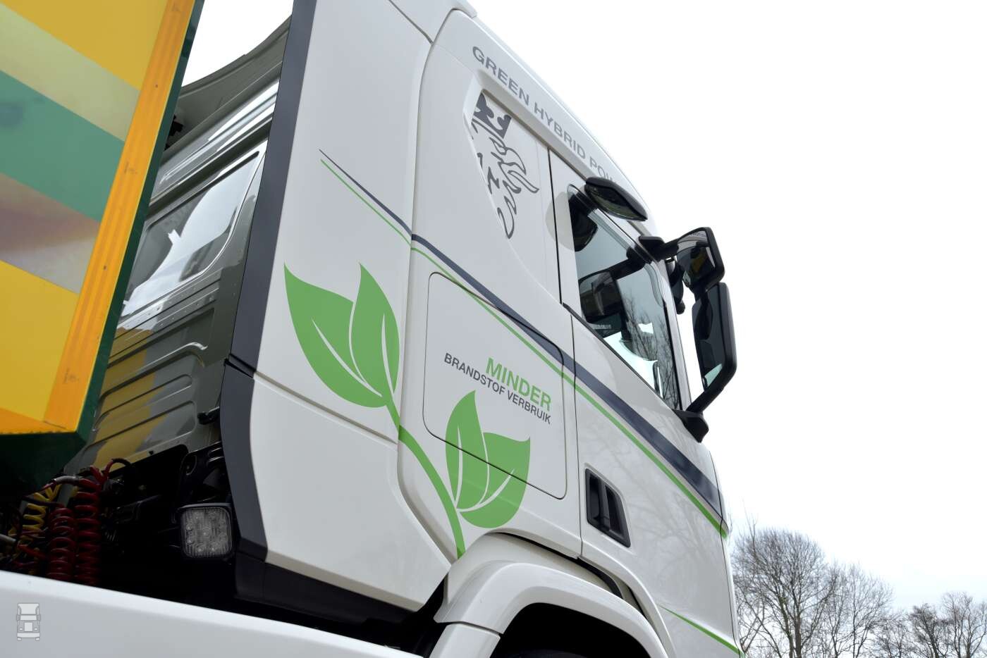 Scania R360 Hybride voor Greydanus Heerenveen