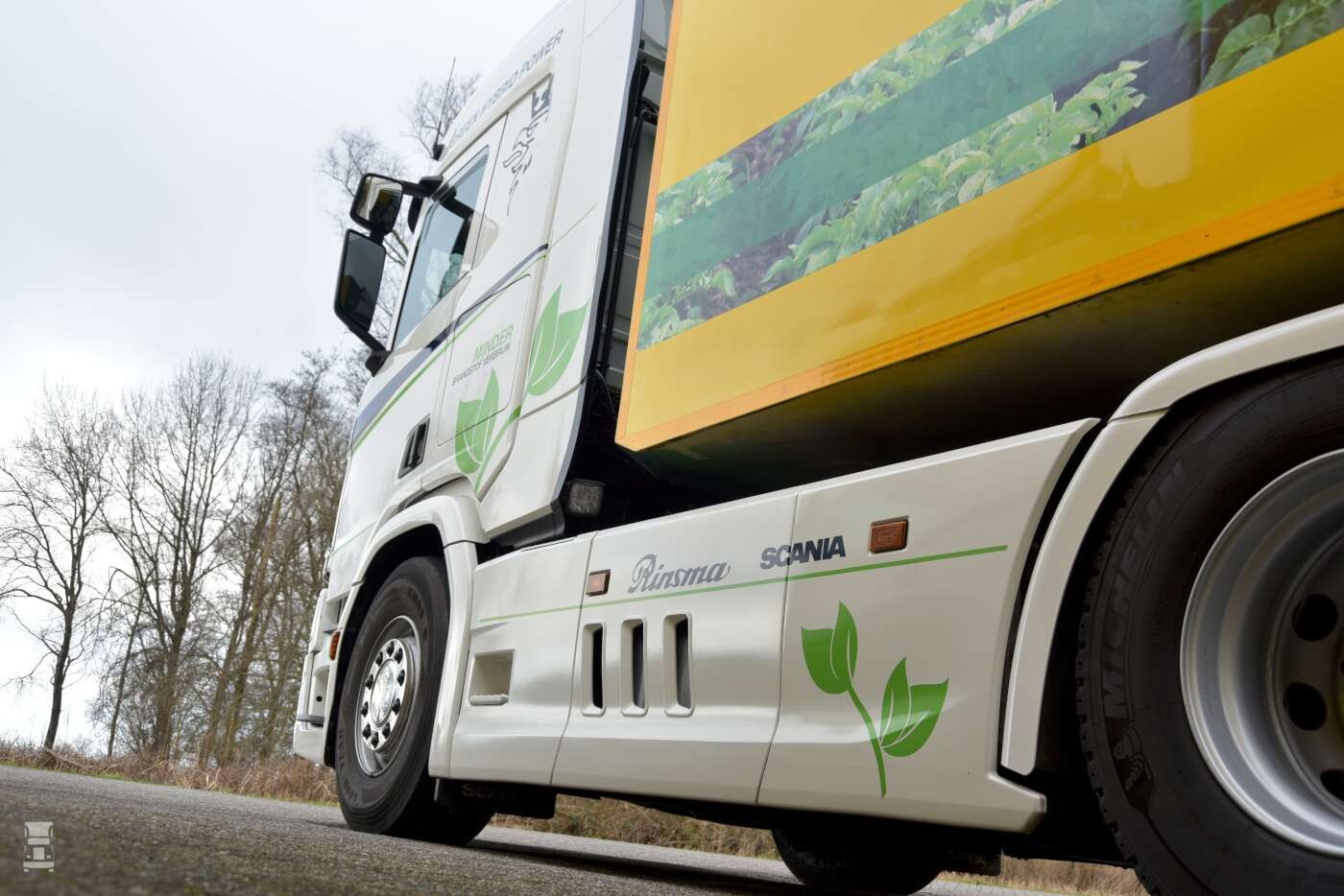 Scania R360 Hybride voor Greydanus Heerenveen