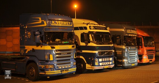 Nacht-02_LR.jpg Nacht-02_LR.jpg