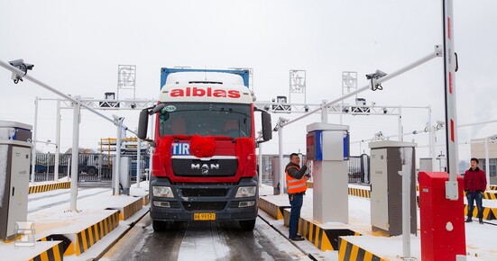 Alblas-IRU1LR.jpg Alblas-IRU1LR.jpg