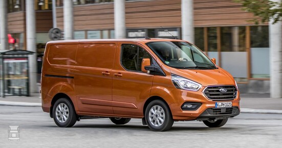 BIGTRUCK_01_Transit_Custom_PHEV_LR.jpg BIGTRUCK_01_Transit_Custom_PHEV_LR.jpg