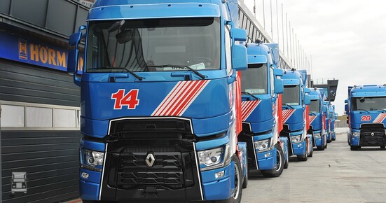 Renault1_LR.jpg Renault1_LR.jpg