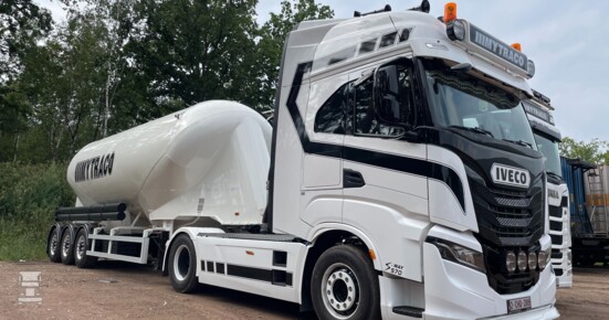 Mytraco IVECO S-WAY (1) Mytraco IVECO S-WAY (1)