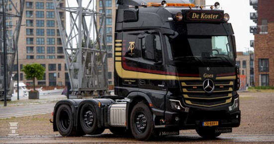 nieuweactrosfmetsterkemotorenluxeuitrustingvoordekoster-3-1400 nieuweactrosfmetsterkemotorenluxeuitrustingvoordekoster-3-1400