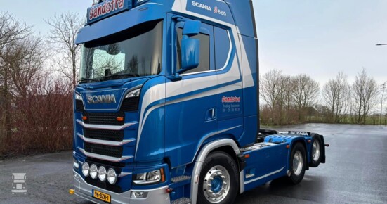 Sandstra Scania 660S