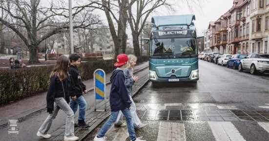 Volvo Trucks introduceert Safety Zones (3) (960 x 720) Volvo Trucks introduceert Safety Zones (3) (960 x 720)