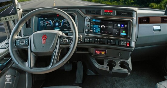 Kenworth interieur (960 x 538)