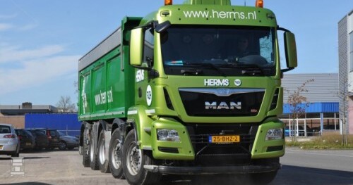 500_herms9.jpg 500_herms9.jpg