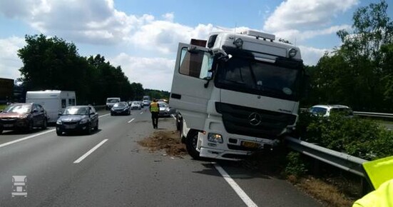 Rijkswaterstaat_bandenpech.jpg Rijkswaterstaat_bandenpech.jpg