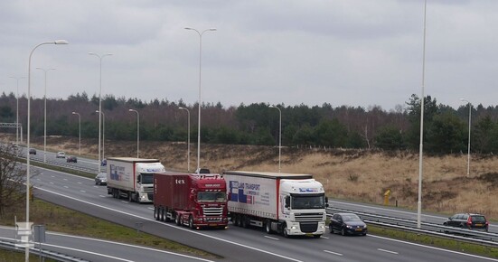 Inhalen.jpg Inhalen.jpg