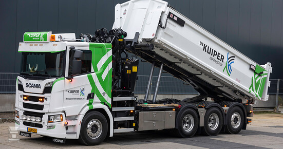 ScaniaV8_De_Kuiper_BIGtruck.jpg ScaniaV8_De_Kuiper_BIGtruck.jpg