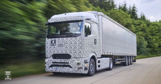 E-Actros Long Haul (6) E-Actros Long Haul (6)