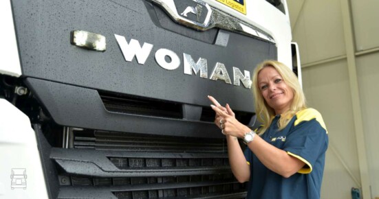 woman5 woman5