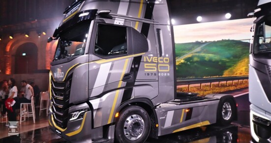 50yrs 2 (960 x 640) 50yrs 2 (960 x 640)