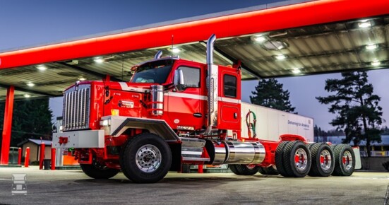 BIGtruck c580-03 (960 x 720) BIGtruck c580-03 (960 x 720)