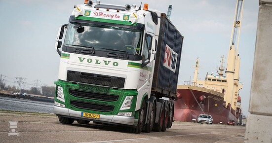 Volvo_FH_5-asser_D._Honig_Transport_1_lowres.jpg Volvo_FH_5-asser_D._Honig_Transport_1_lowres.jpg