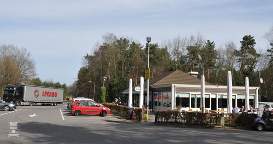 Mendel_LR.jpg Mendel_LR.jpg