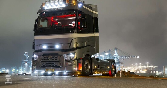 Renault_Ambassadeurs_Dag_HR-163-1400.jpg Renault_Ambassadeurs_Dag_HR-163-1400.jpg