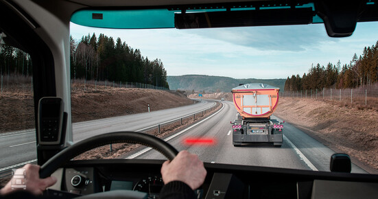 Distance_Alert_2_lowres.jpg Distance_Alert_2_lowres.jpg