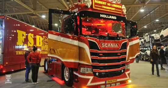 Mega19-1.jpg Mega19-1.jpg