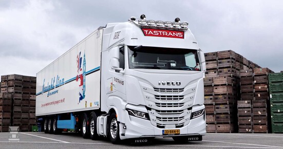 IMG_3138-1_copy-1400.jpg IMG_3138-1_copy-1400.jpg