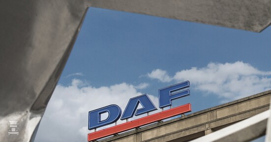 DAF fabriek logo LR