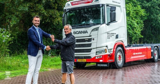 Rene-Lammers_Scania-1-pers-2024 (960 x 720) Rene-Lammers_Scania-1-pers-2024 (960 x 720)
