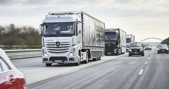 Daimler-autonoomLR.jpg Daimler-autonoomLR.jpg