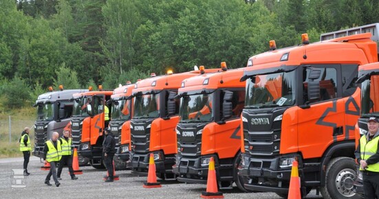Scania_XT_LR.jpg Scania_XT_LR.jpg