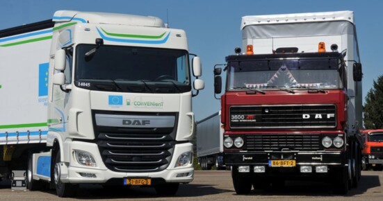 Feestje3LR.jpg Feestje3LR.jpg