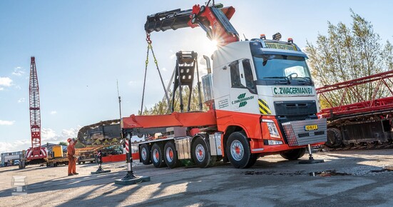 Volvo_FH_10x4_zwaartransport_Zwagerman_1_lowres.jpg Volvo_FH_10x4_zwaartransport_Zwagerman_1_lowres.jpg