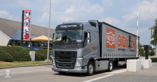 Nobis-1400.jpg Nobis-1400.jpg