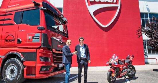 man-ducati-partnership-header (960 x 640) man-ducati-partnership-header (960 x 640)
