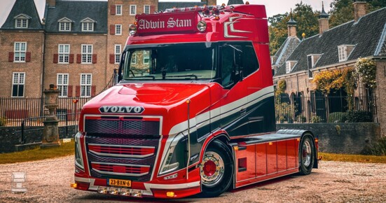 Volvo VT5 bonneted FH (8) Volvo VT5 bonneted FH (8)