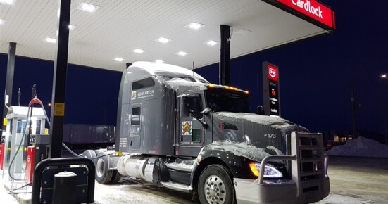 J18 (960 x 720) J18 (960 x 720)