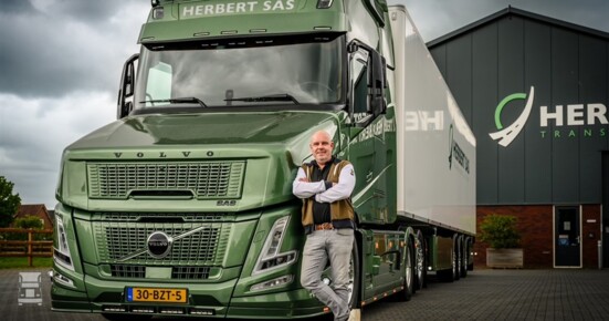 Herbert Sas_portret met nieuwe combinatie (960 x 640) Herbert Sas_portret met nieuwe combinatie (960 x 640)