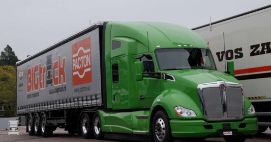 Kenworth1400.jpg