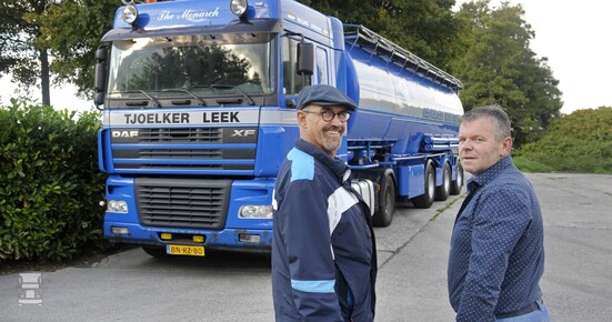 Tjoelker_2LR.jpg Tjoelker_2LR.jpg