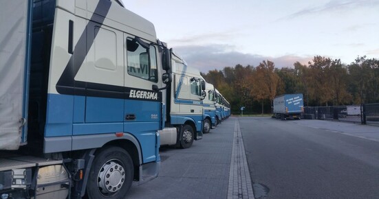 rijtje_trucks.jpg rijtje_trucks.jpg