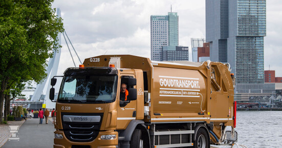 Truckland_levert_elektrische_vuilniswagen_aan_Gemeente_Rotterdam_2.jpg