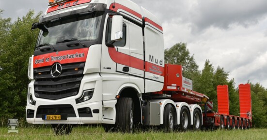 MUD Actros SLT (2) MUD Actros SLT (2)